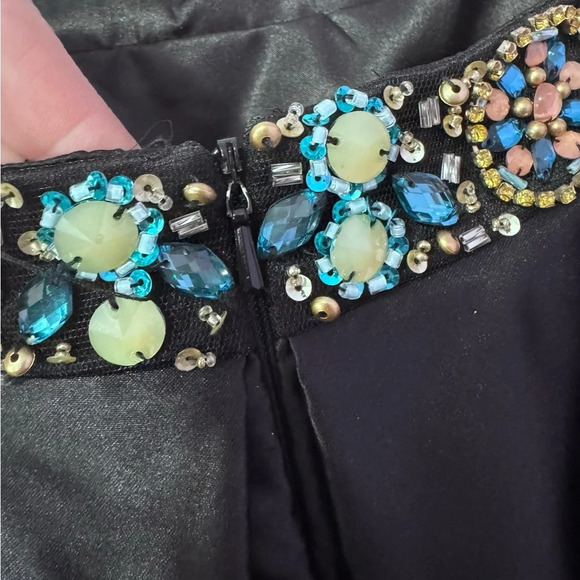 Jovani 2 Piece Black Beaded Mini Skirt Homecoming Dress Size 6 - Picture 9 of 11